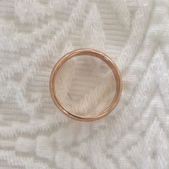 Rose Gold High Polished Wedding Band Classic Ring - Picture 4 of 6